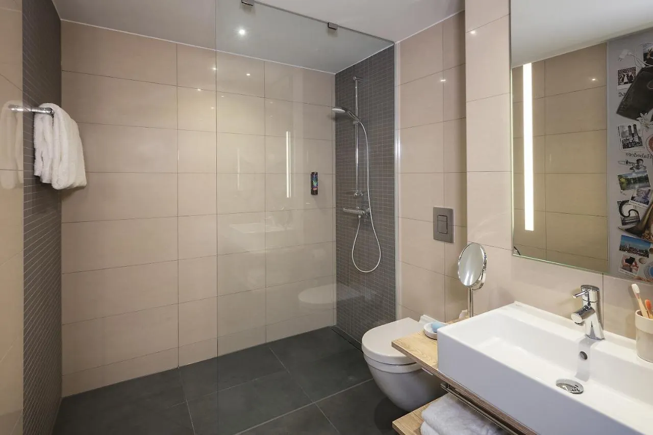 Hotel Holiday Inn - The Niu, Brass Munich Olympiapark By Ihg